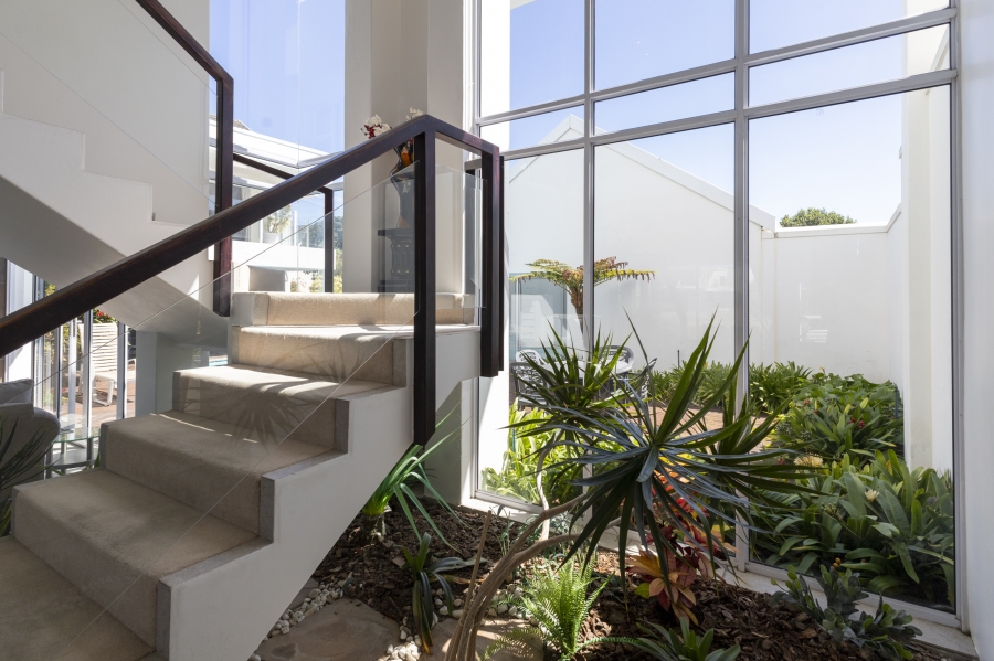 6 Bedroom Property for Sale in Royal Alfred Marina Eastern Cape